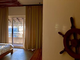 Dolce Far Niente 4BHK Villa Ashwem Beach