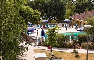 Lakeside Stay w/ Terrace