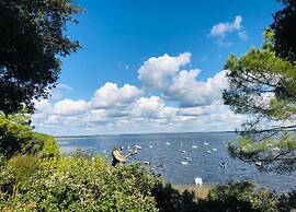 Lakeside Stay w/ Terrace