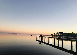 Lakeside Stay w/ Terrace