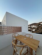 Ios Alcyon Blue Suites