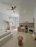 Ios Alcyon Blue Suites