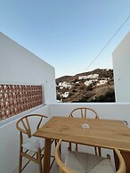 Ios Alcyon Blue Suites