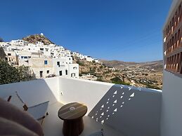 Ios Alcyon Blue Suites