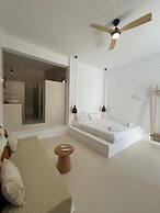 Ios Alcyon Blue Suites