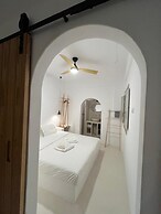 Ios Alcyon Blue Suites