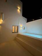 Ios Alcyon Blue Suites