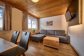Delfi Ski & Bike Apartments