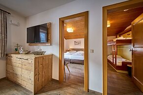 Delfi Ski & Bike Apartments