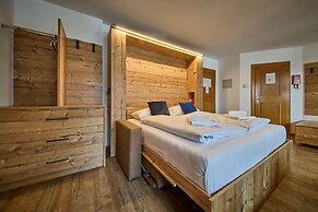 Delfi Ski & Bike Apartments