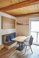 Delfi Ski & Bike Apartments