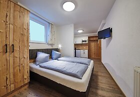 Delfi Ski & Bike Apartments