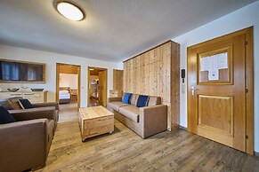 Delfi Ski & Bike Apartments