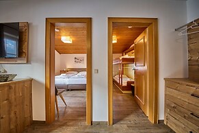Delfi Ski & Bike Apartments