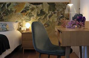 Nine Rooms Suites