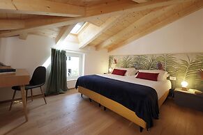 Nine Rooms Suites
