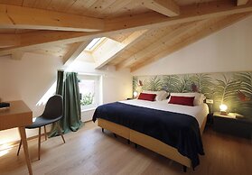 Nine Rooms Suites