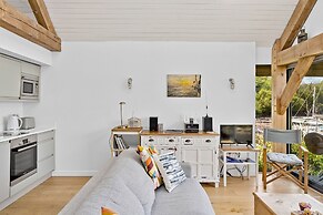 Water Edge House Boathouse