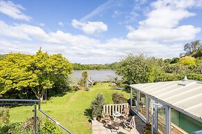 Water Edge House Boathouse