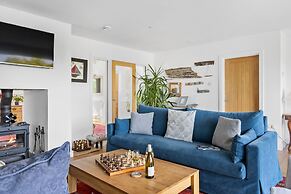 Water Edge House Boathouse