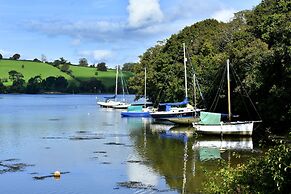 Water Edge House Boathouse