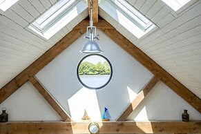 Water Edge House Boathouse