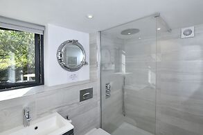 Water Edge House Boathouse