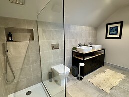 Water Edge House Boathouse