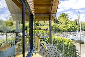 Water Edge House Boathouse