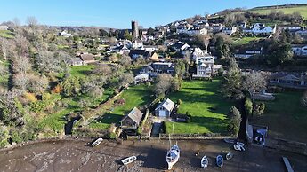 Water Edge House Boathouse