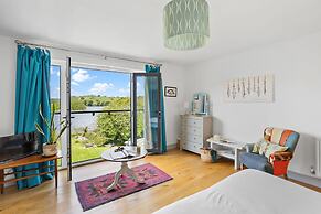 Water Edge House Boathouse