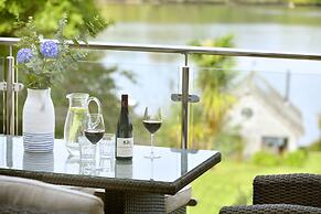 Water Edge House Boathouse