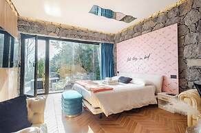 Dolce Lava - Natural Luxury Experience