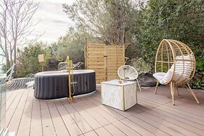 Dolce Lava - Natural Luxury Experience