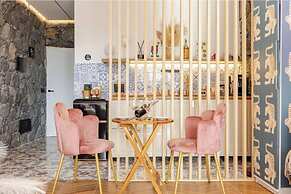 Dolce Lava - Natural Luxury Experience