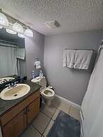 Ocean Breeze East 201