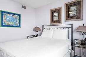 Ocean Breeze East 201