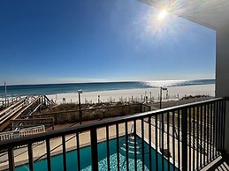 Ocean Breeze East 201