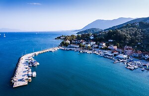 Villa Melia in Nikiana