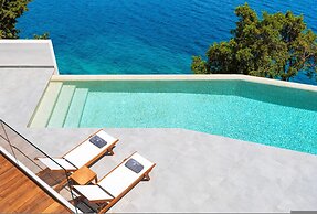 Villa Selina in Nikiana