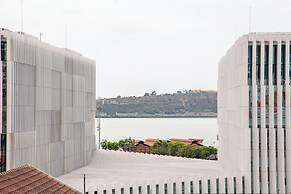 JOIVY Modern flat near Bica Elevator