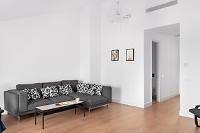 JOIVY Modern flat near Bica Elevator