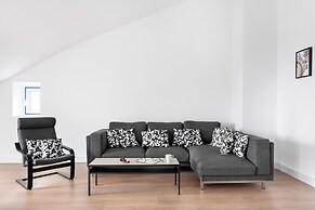 JOIVY Modern flat near Bica Elevator