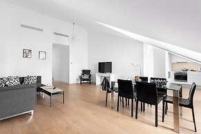 JOIVY Modern flat near Bica Elevator