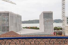 JOIVY Modern flat near Bica Elevator