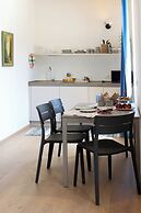 Nine Rooms Apartment