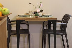 Nine Rooms Apartment