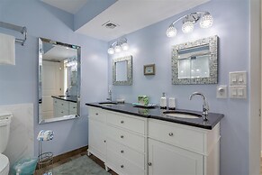 Shoreline Towers 1073