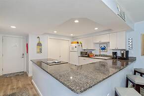 Shoreline Towers 1073