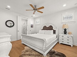 Sand Dollar Beach Cottage